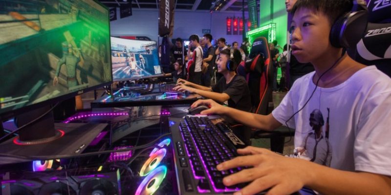 В Китае детям запретили играть в онлайн-игры больше трех часов в неделю