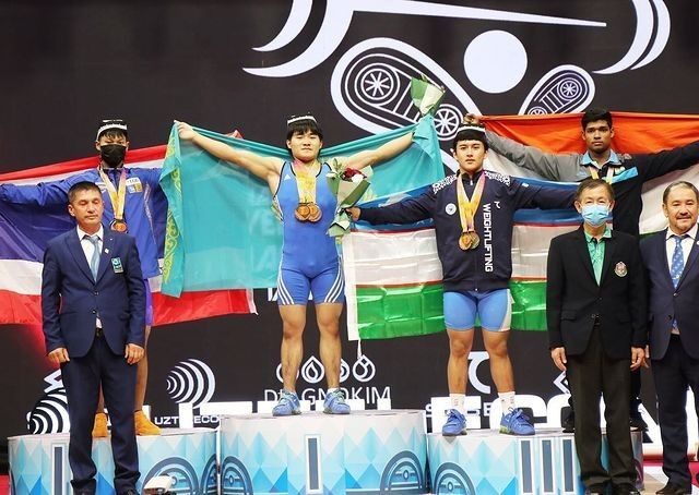 Казахстанский тяжелоатлет установил рекорд на чемпионате Азии