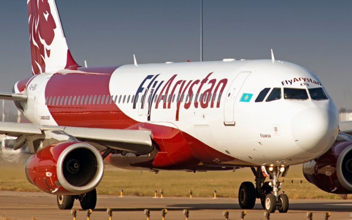 Авиакомпанию Fly Arystan оштрафовали за задержку рейса Алматы — Шымкент